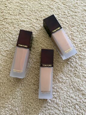 Tom Ford Architecture Soft Matte Foundation (Shades 7.2, 7.7, 8.2)